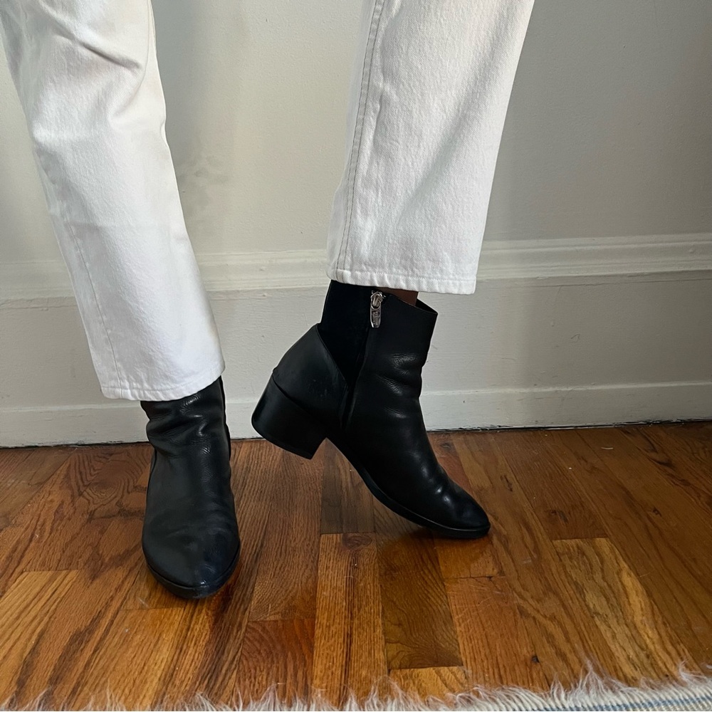Sigerson Morrison Black Suede and Leather Boots, Made in Italy - Size 9